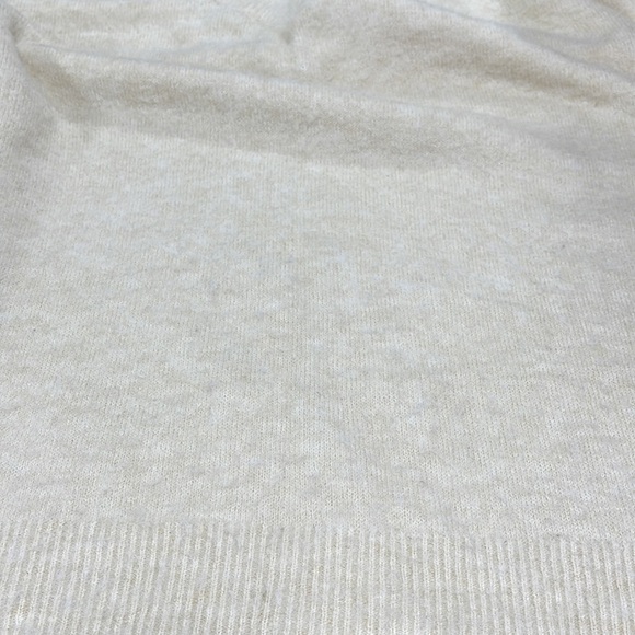 Topshop V-Neck Sweater - Picture 10 of 10